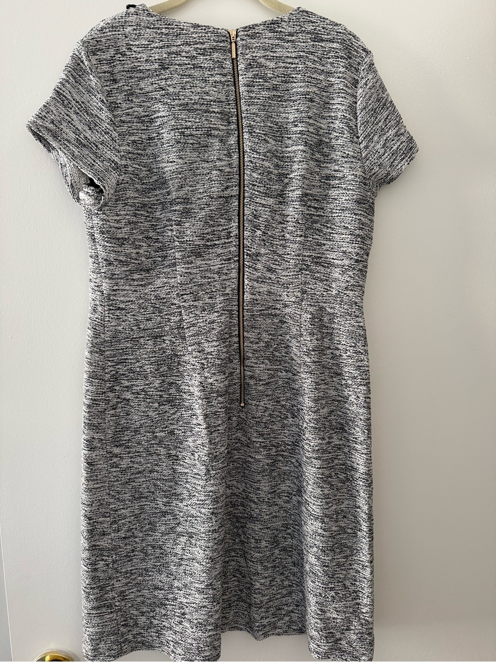Dress Subcategory Classification - Picture 6 of 6